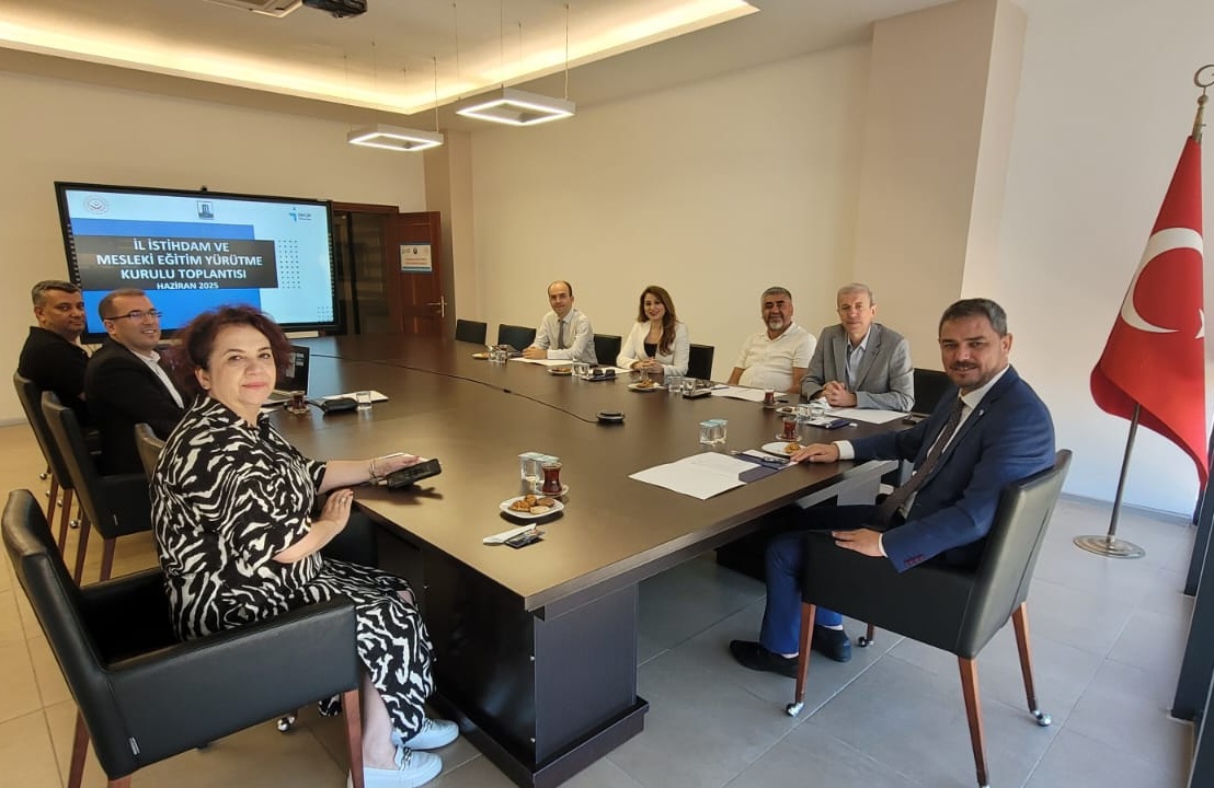 ÇANAKKALE’DE İL İSTİHDAM VE MESLEKİ EĞİTİM YÜRÜTME KURULU TOPLANTISI GERÇEKLEŞTİRİLDİ