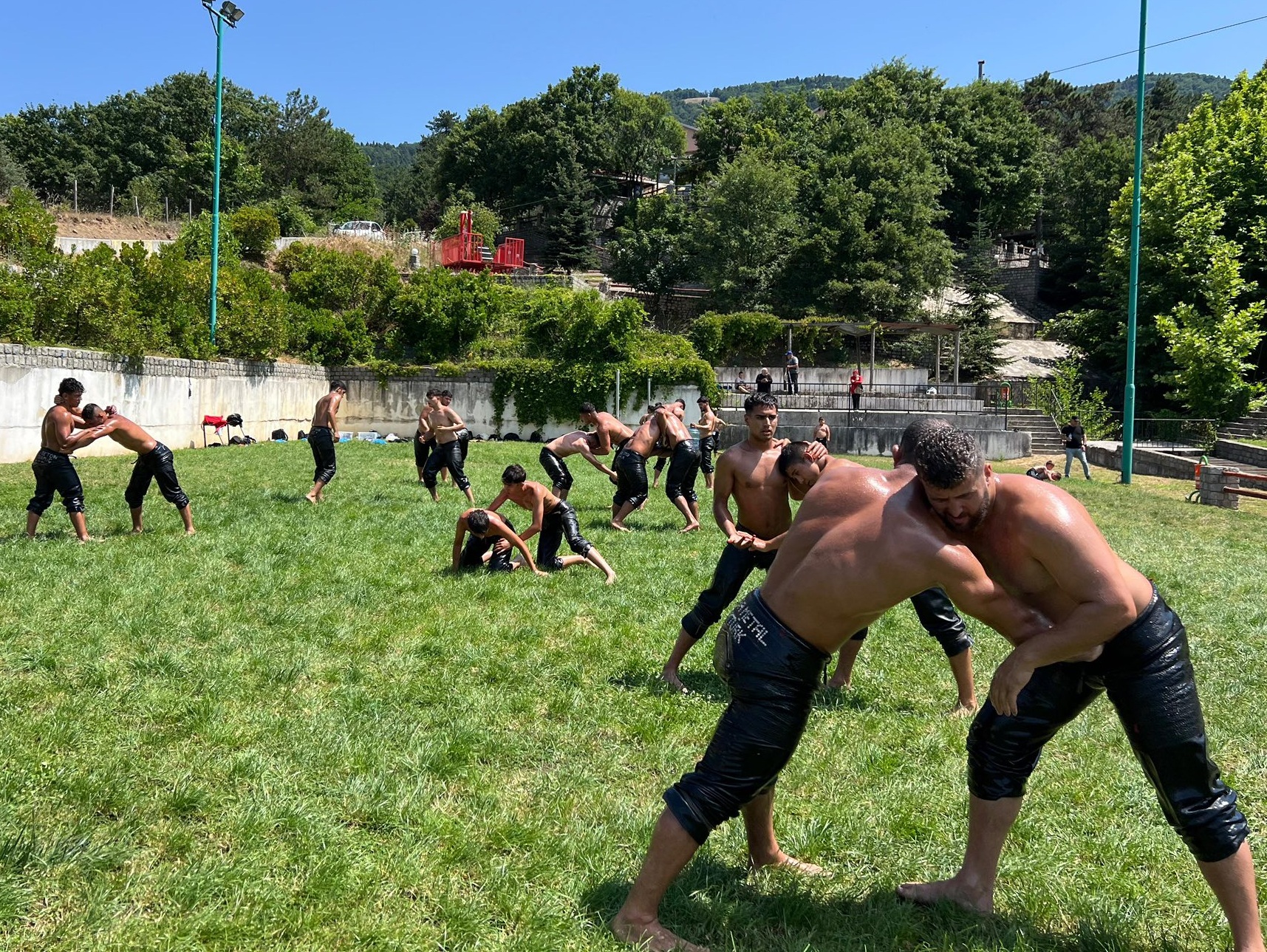 BAŞPEHİVAN FEYZULLAH AKTÜRK, ÇAN’DAN SONRA YENİCE’DE KAMPA GİRDİ