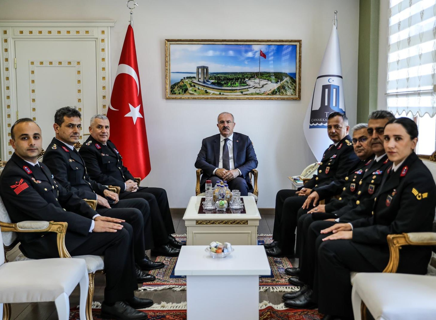 JANDARMADAN VALİYE 186. KURULUŞ YILDÖNÜMÜ ZİYARETİ