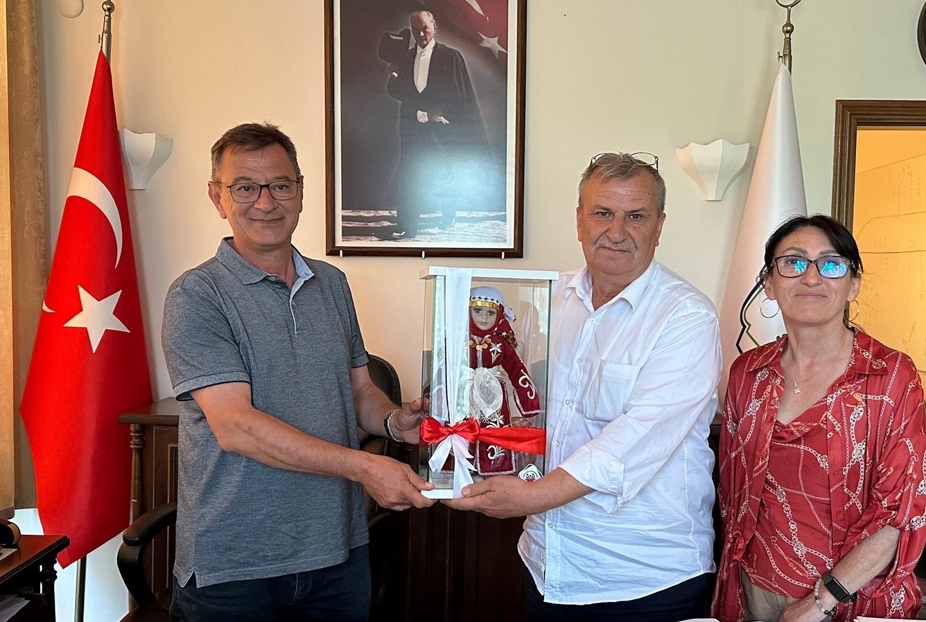 YENİCE HALK EĞİTİMİ MERKEZİ MÜDÜRLÜĞÜNDEN BAŞKAN ACAR’A ZİYARET