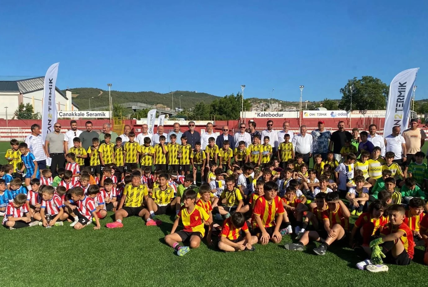 ÇAN’DA ÇAN2 TERMİK VE BELEDİYE İŞBİRLİĞİYLE FUTBOL ŞENLİĞİ