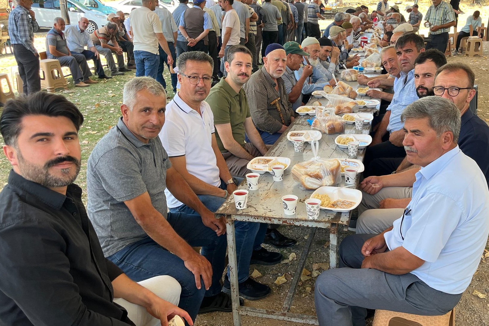 HAYDAROBA KÖYÜNDE TOPLU AŞURE HAYRI