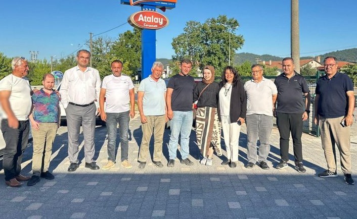 İSKENDEROĞLU: “SİYASET İNSAN KALBİ KAZANMAKTIR”