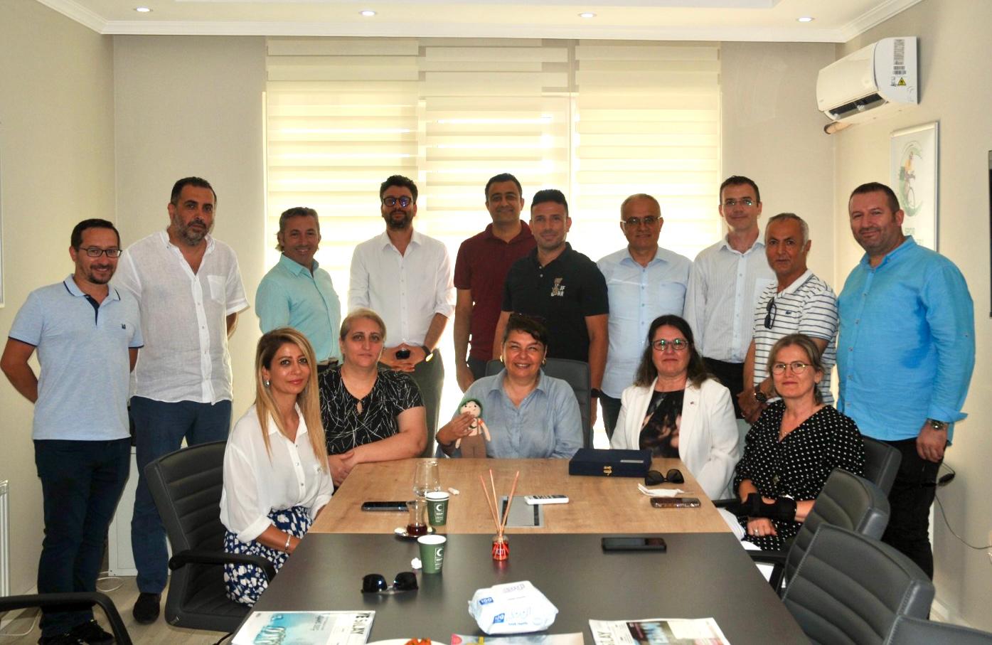 ÇANAKKALE YEŞİLAY’A İSKENDEROĞLU’NDAN ZİYARET