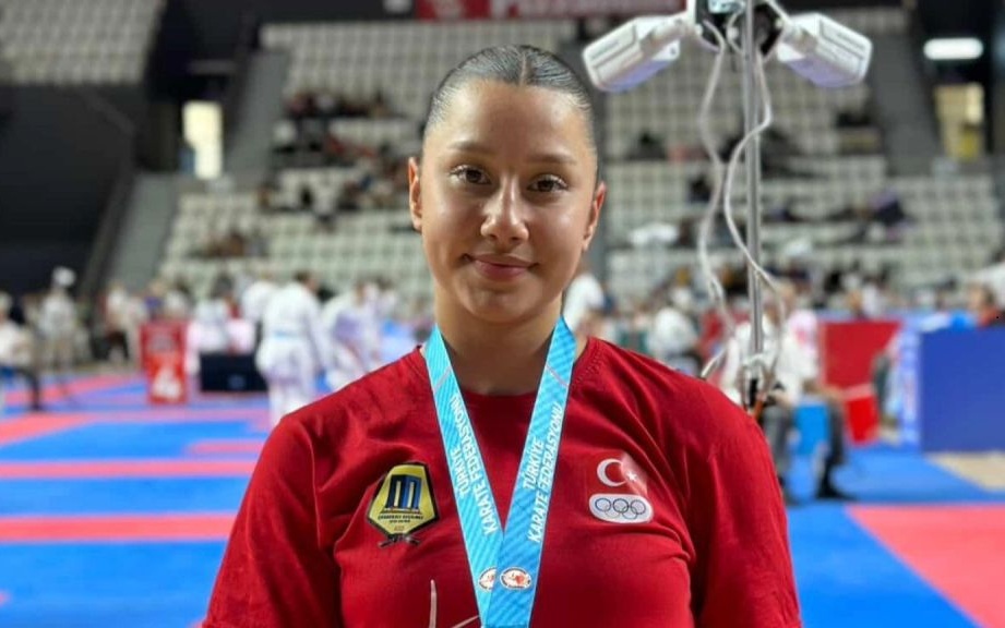 KARATECİLERİMİZ TÜRKİYE PREMİER LİGİ’NDEN MADALYALARLA DÖNDÜ