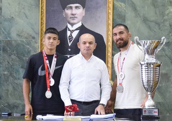 664. TARİHİ EDİRNE KIRKPINAR YAĞLI GÜREŞLERİ İKİNCİLİK KUPASI ÇAN’DA