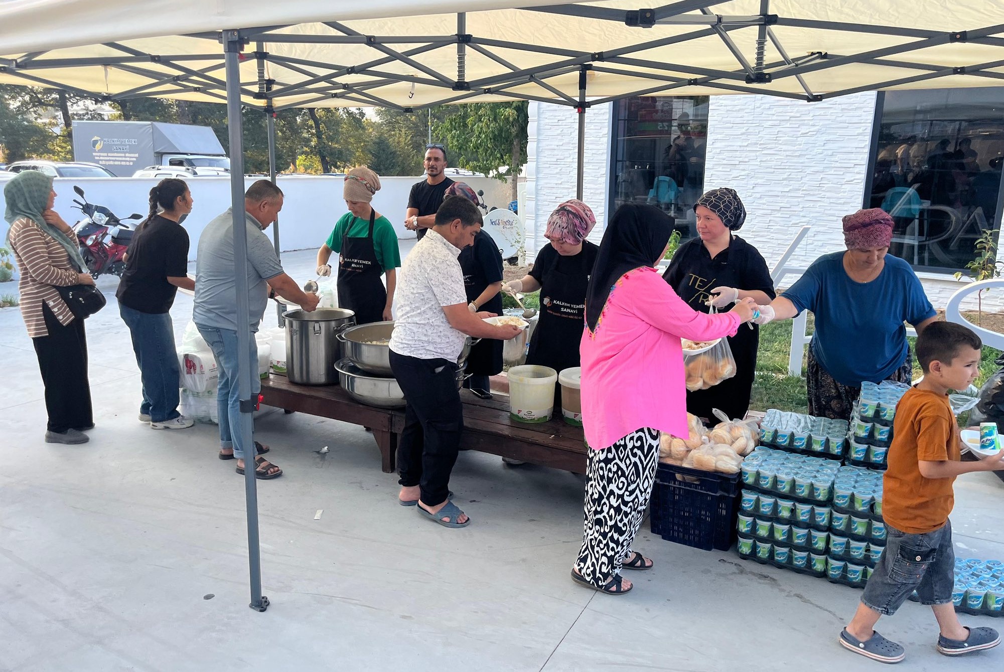 ORMAN YANGINLARINDA HAYATINI KAYBEDENLER VE AZİZ ŞEHİTLERİMİZ İÇİN HAYIR PROGRAMI