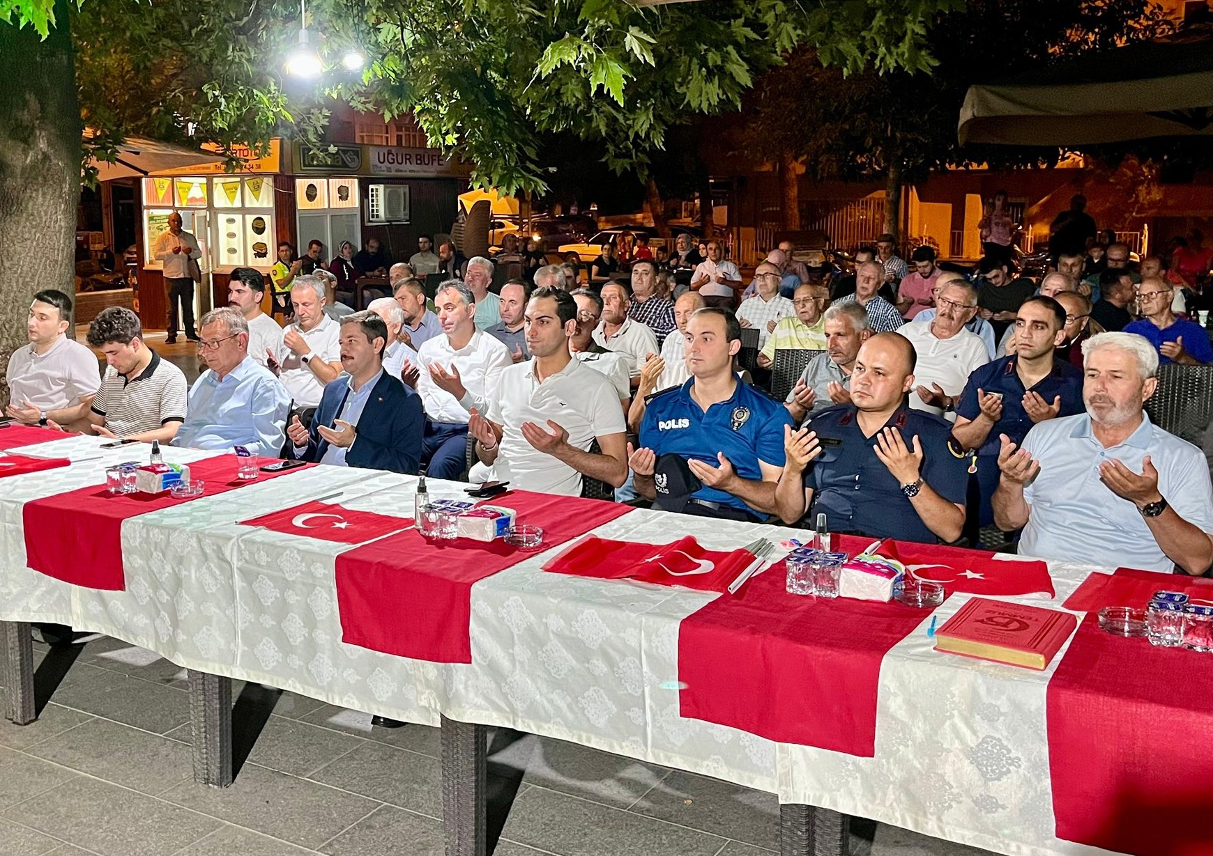 YENİCE’DE 15 TEMMUZ DEMOKRASİ VE MİLLÎ BİRLİK GÜNÜ