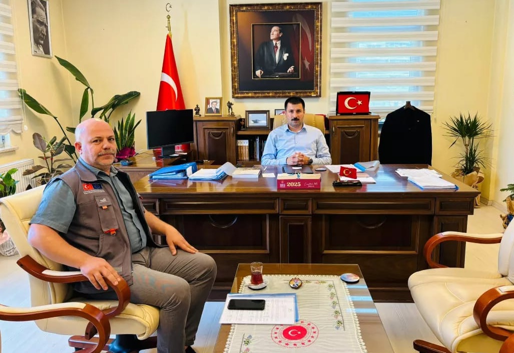 TKDK İL KOORDİNATÖRÜNDEN AYVACIK KAYMAKAMINA ZİYARET