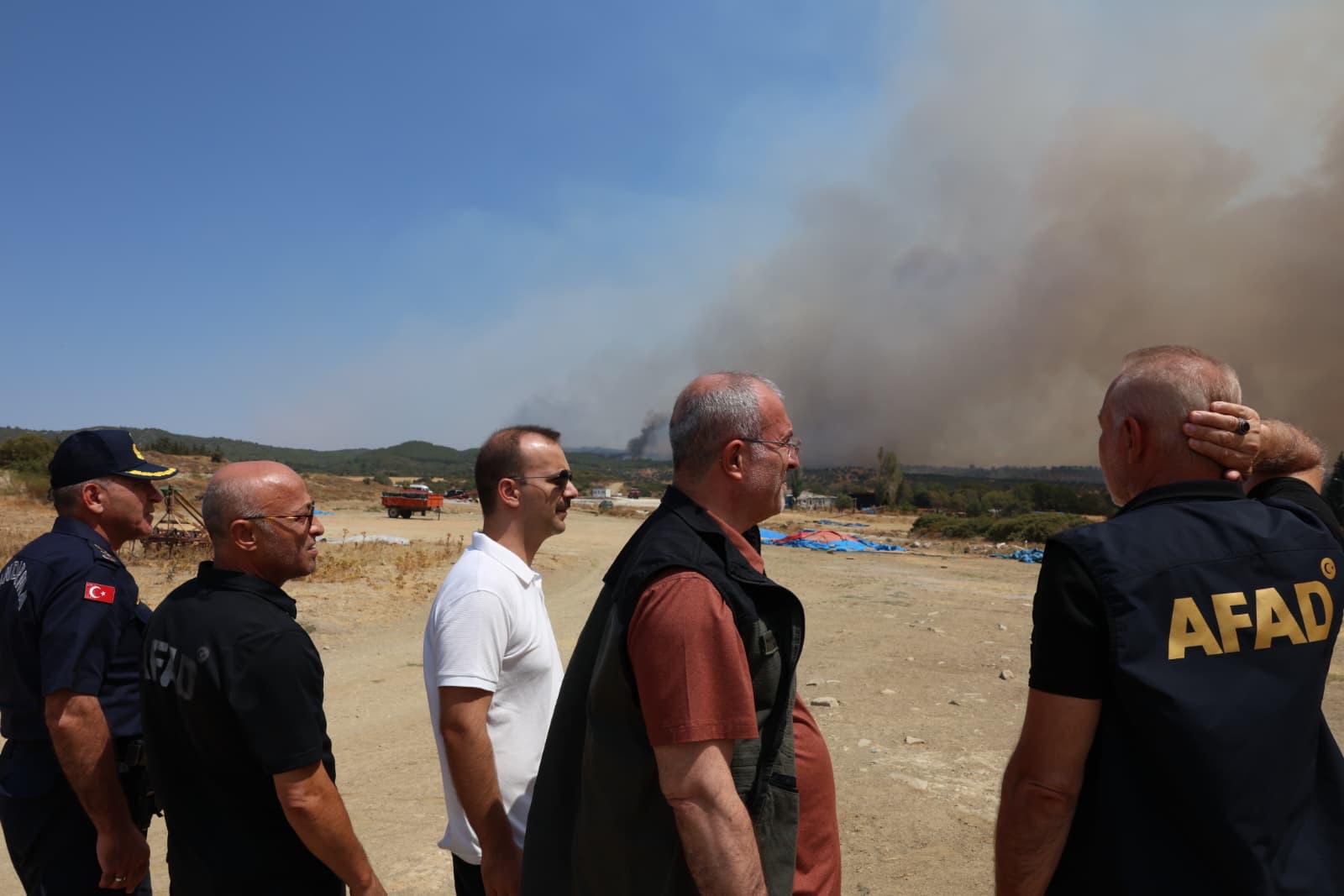 GELİBOLU’DAKİ YANGIN NEDENİYLE YEDİ KÖY TAHLİYE EDİLDİ… TARİHİ ALAN ZİYARETE KAPATILDI