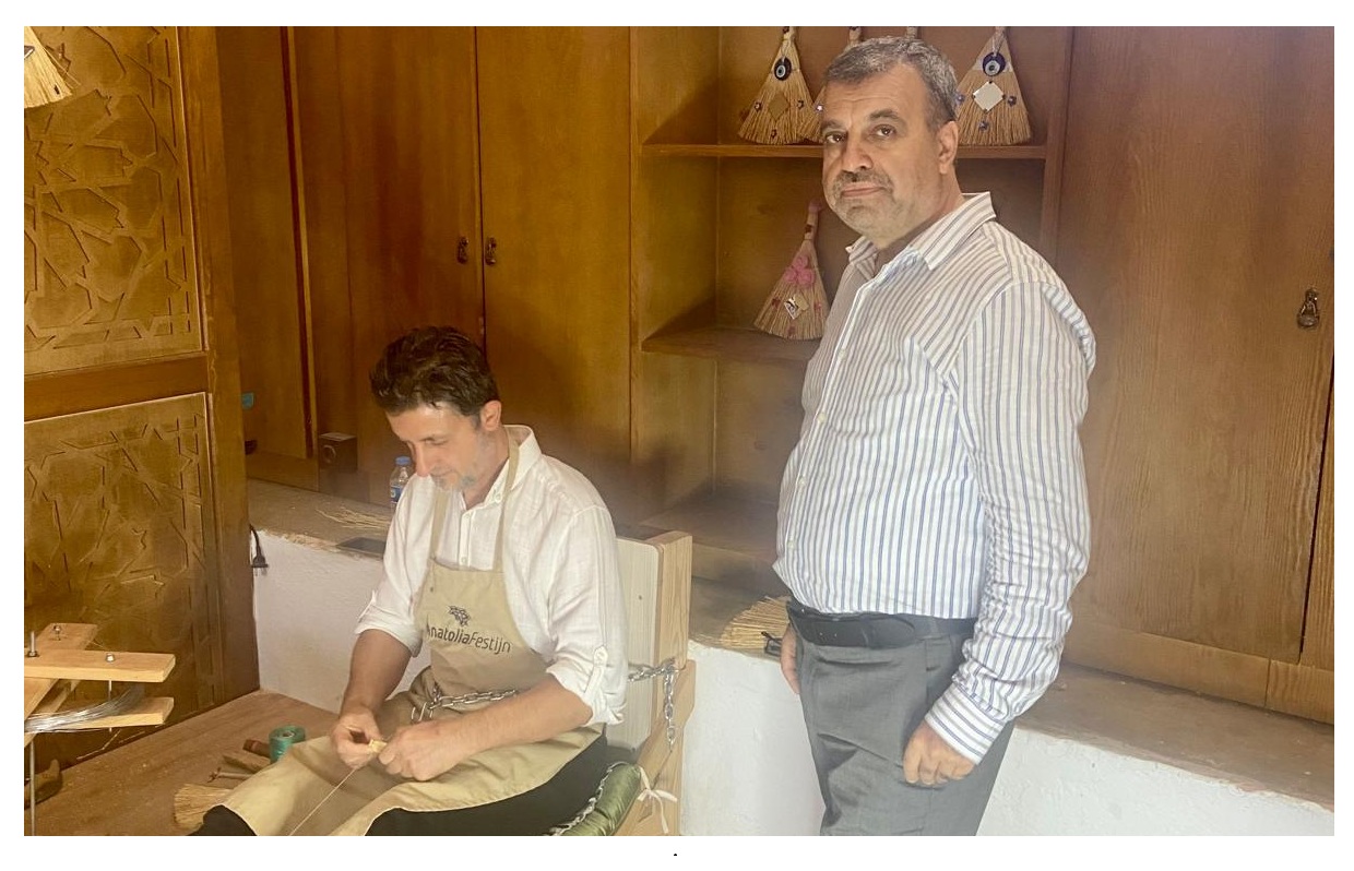 Edirne’nin Aynalı Süpürgesi