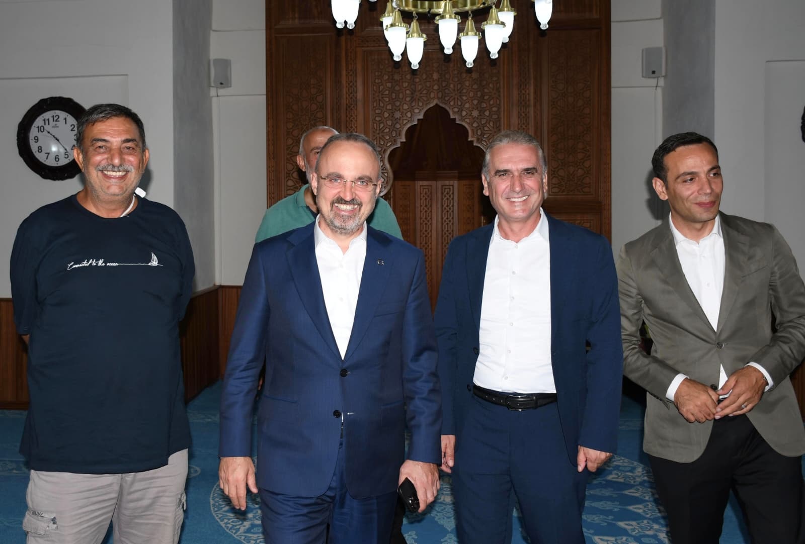 İÇİŞLERİ BAKAN YARDIMCISI TURAN GÜNEYLİ VE SÜTLÜCE KÖYÜNÜ ZİYARET ETTİ