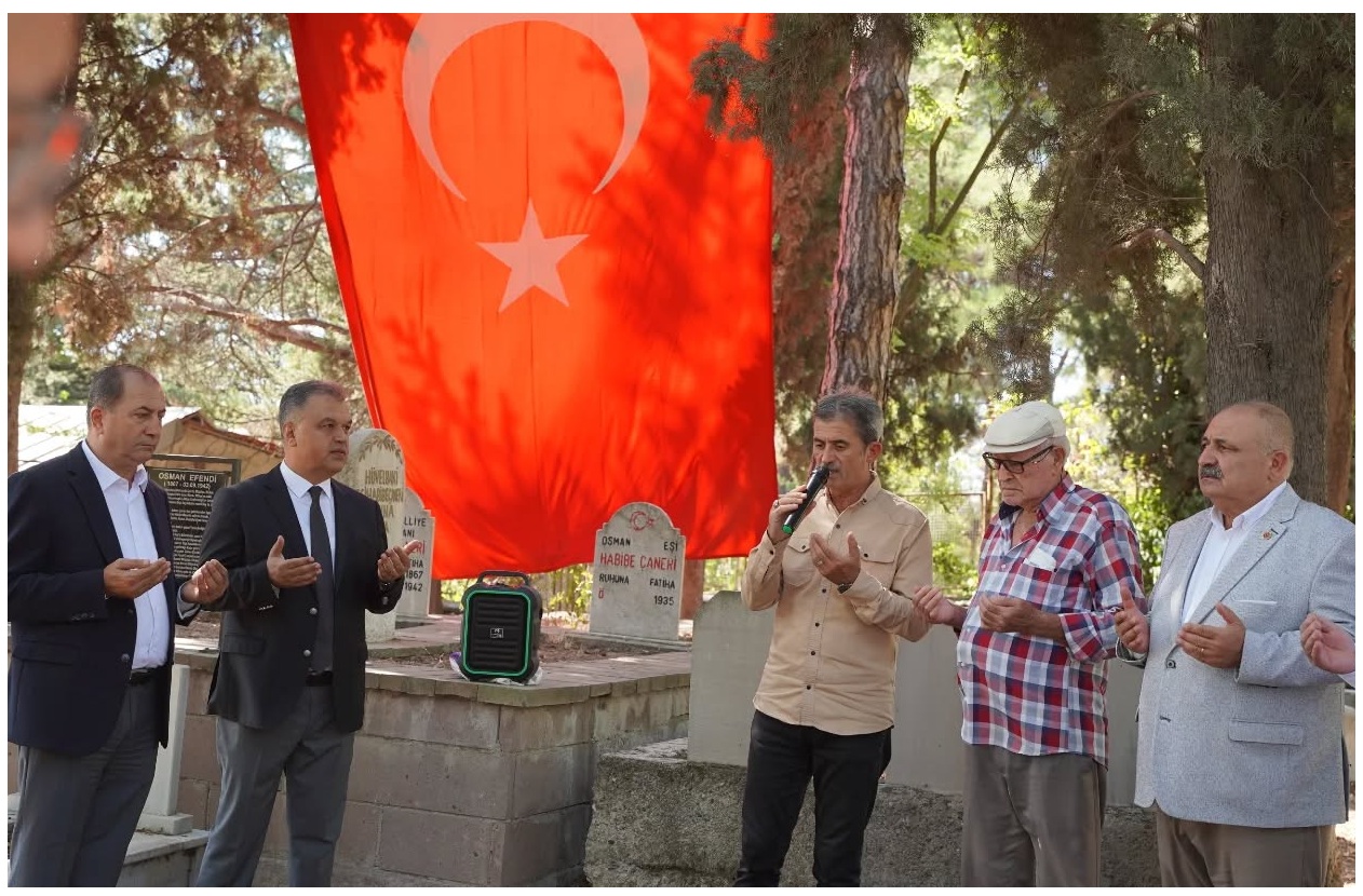 KUVAYI MİLLİYE KAHRAMANI OSMAN ÇANERİ MEZARI BAŞINDA ANILDI