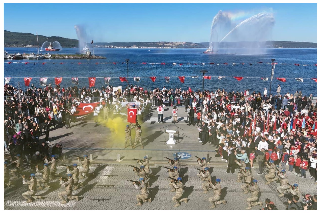 ÇANAKKALE’DE CUMHURİYET BAYRAMI COŞKUSU