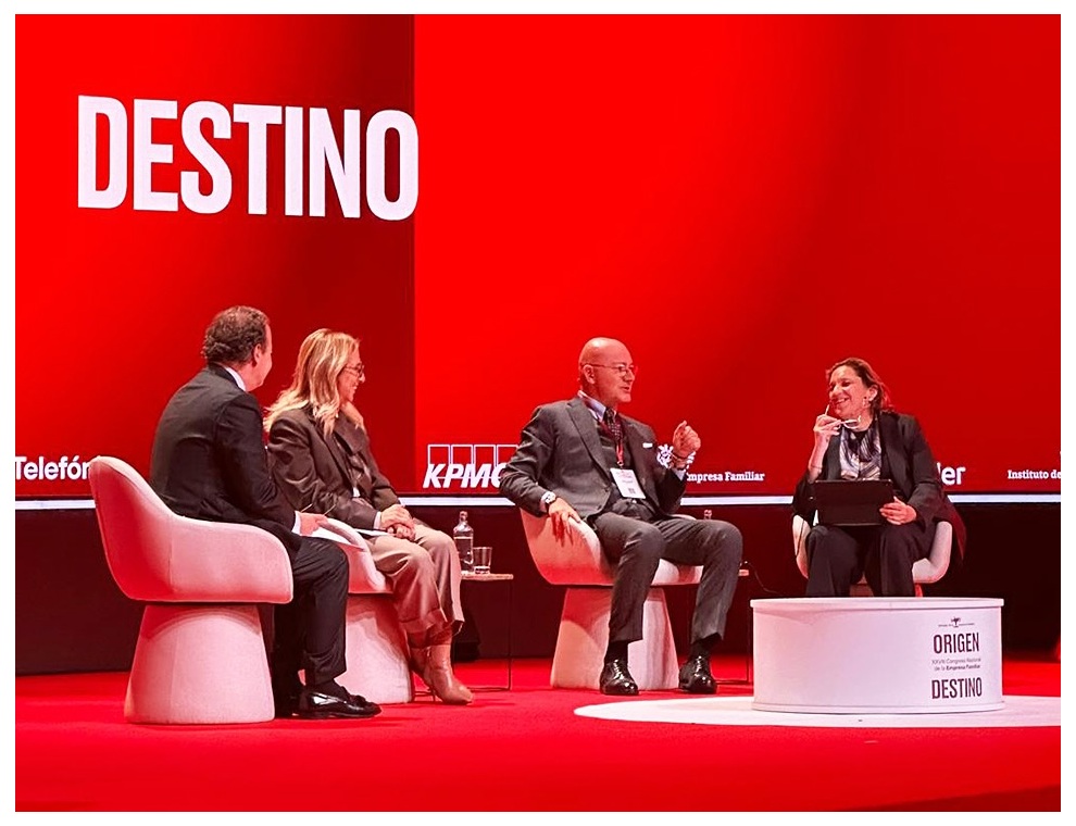 ZEYNEP BODUR OKYAY, İSPANYA AİLE ŞİRKETLERİ ENSTİTÜSÜ KONGRESİNDE KONUŞTU