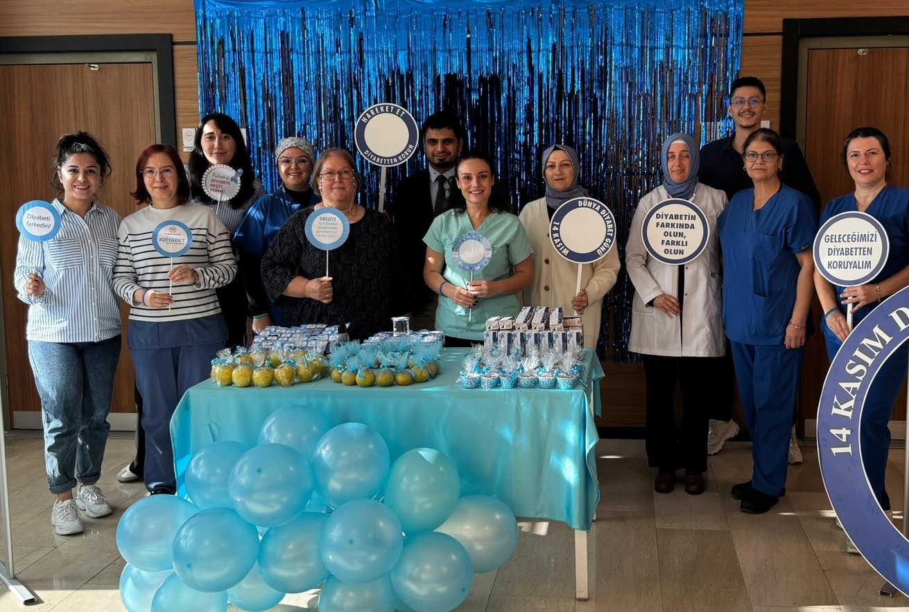 ÇAN DEVLET HASTANESİNDE VATANDAŞLAR İLE ÇALIŞANLARA KAN ŞEKERİ ÖLÇÜMÜ