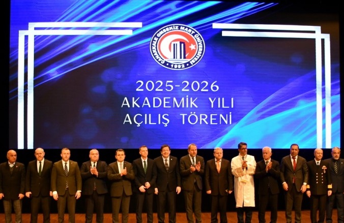 ÇOMÜ’NÜN AKADEMİK YILI AÇILIŞINDA OSMAN OKYAY’DAN SAVUNMA SANAYİ DERSİ