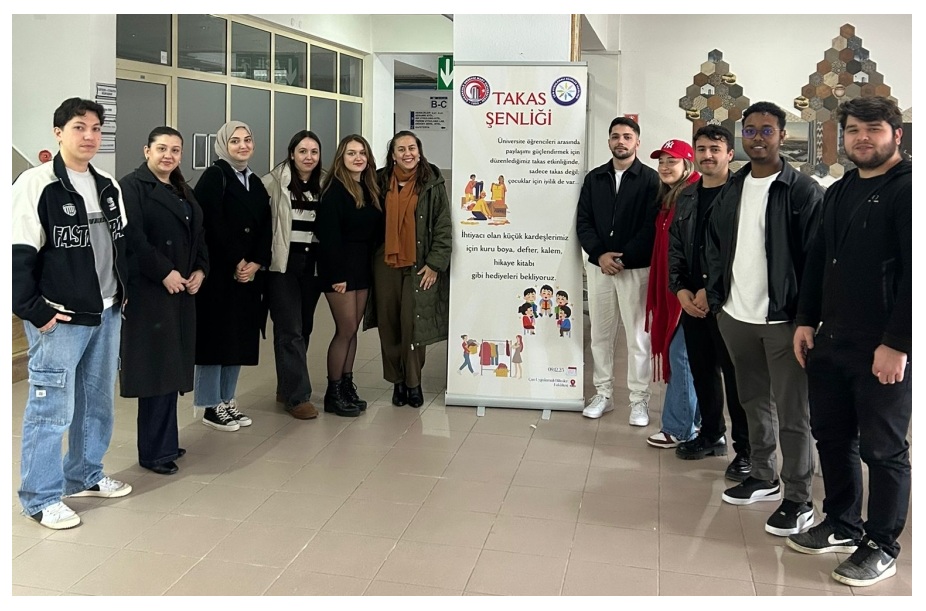 ÇAN UYGULAMALI BİLİMLER FAKÜLTESİNDE ÖĞRENCİLERDEN TAKAS ŞENLİĞİ