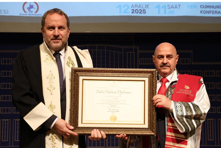 SASAD YÖNETİM KURULU BAŞKANI OSMAN OKYAY, DÜZCE ÜNİVERSİTESİ ÖĞRENCİLERİYLE BİR ARAYA GELDİ