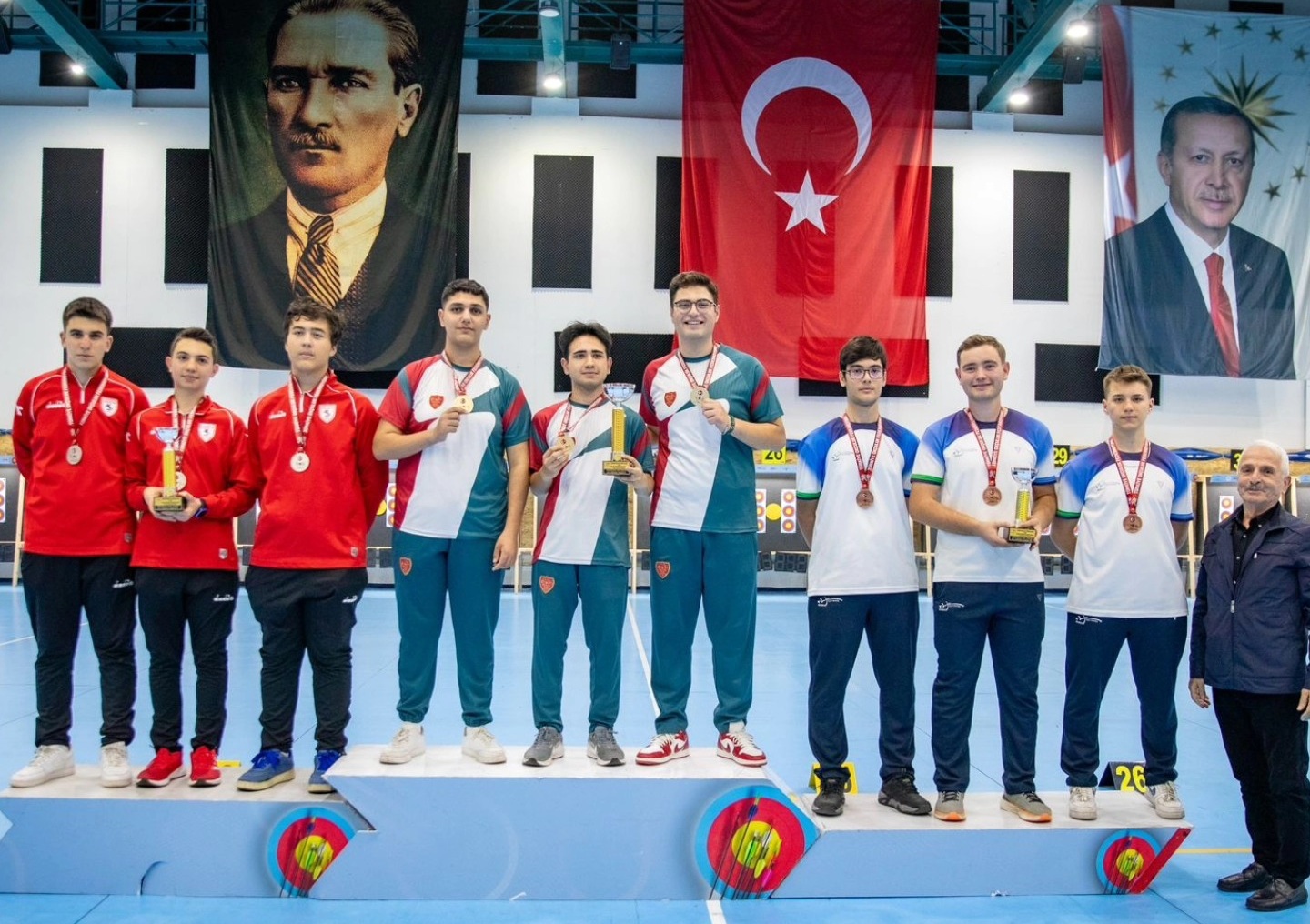 SALON TÜRKİYE ŞAMPİYONASINDA ÇANAKKALELİ SPORCULAR ÖNEMLİ BAŞARILARA İMZA ATTI