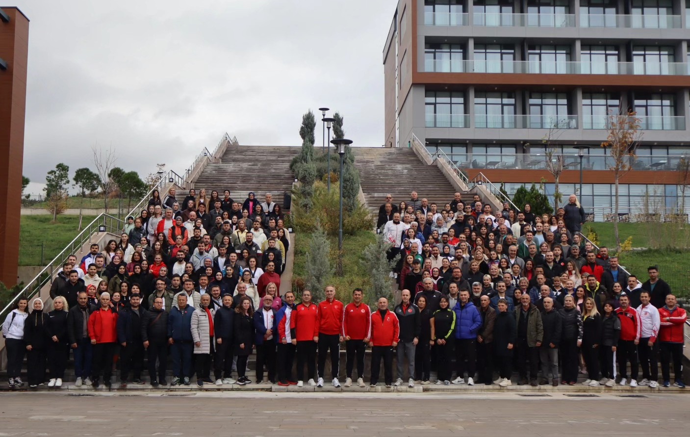 TAEKWONDO FEDERASYONU HAKEM GELİŞİM VE VİZE SEMİNERİ ÇANAKKALE’DE YAPILDI