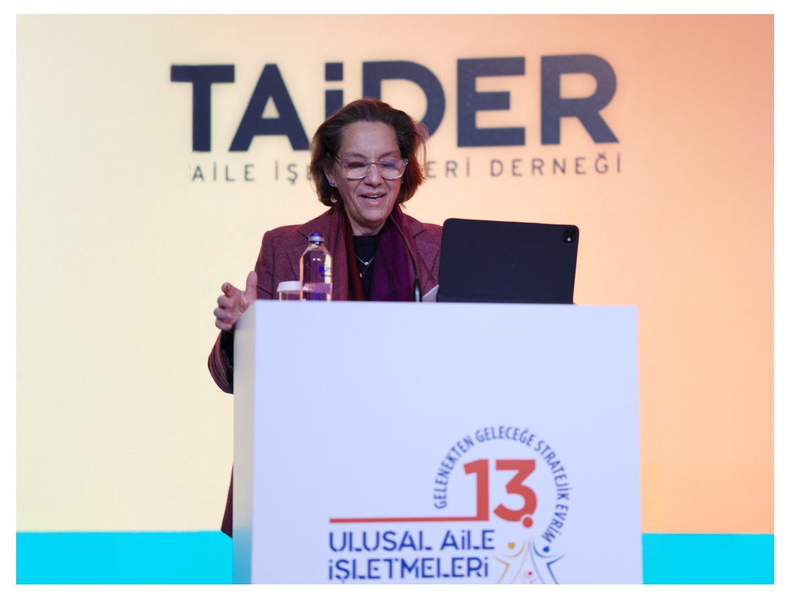 ZEYNEP BODUR OKYAY, TAİDER 13. ULUSAL AİLE İŞLETMELERİ ZİRVESİ’NDE KONUŞTU