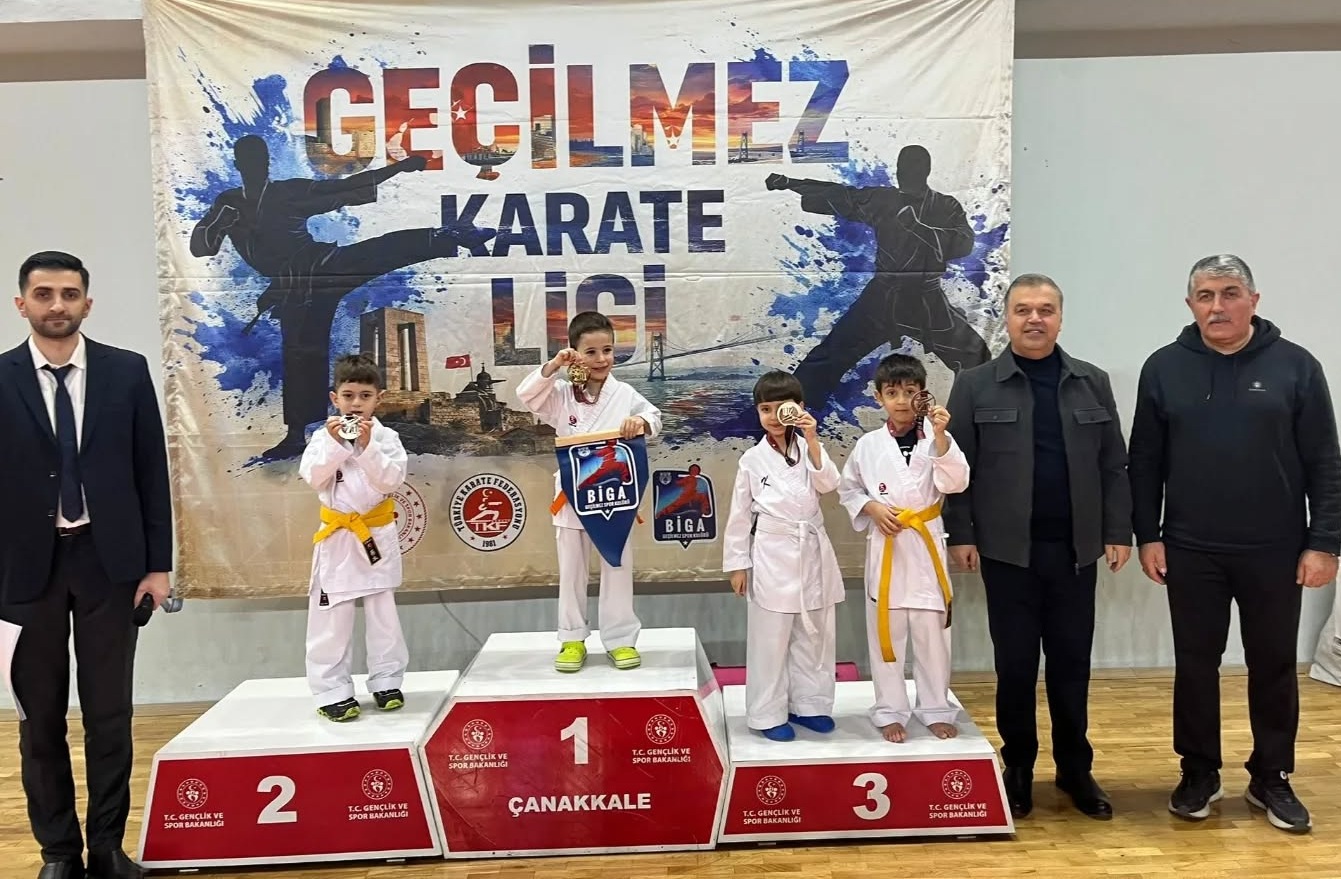 ÇAN’DA GEÇİLMEZ KARATE LİGİ AÇILIŞ VE MADALYA TÖRENİ