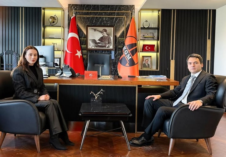 KALKIM EDREMİT ARASI 20 DAKİKAYA İNİYOR… ALKIŞLAR GENÇ BAŞKANA…