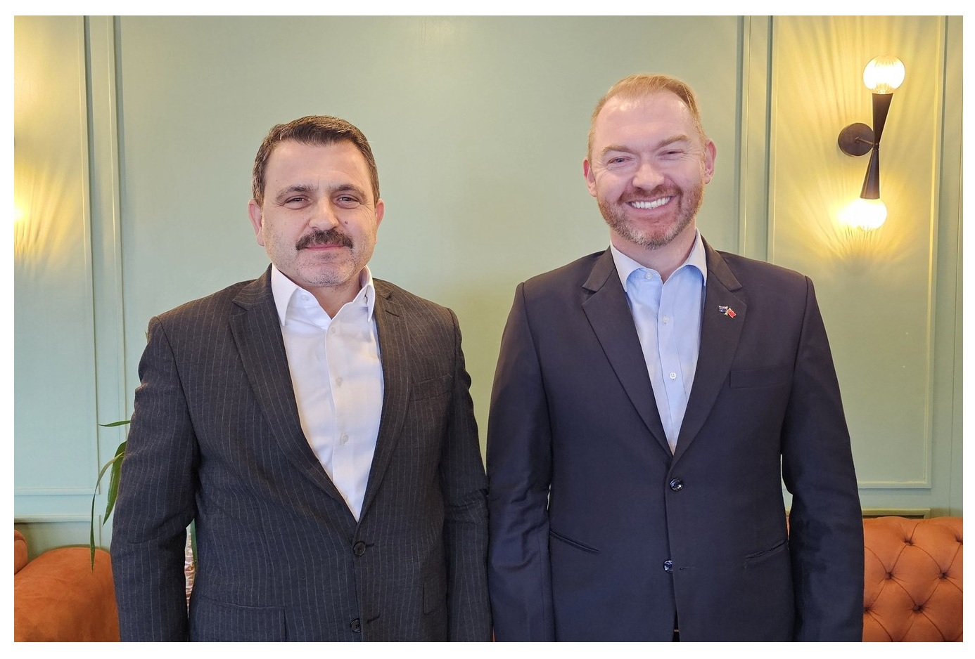 YENİ ZELANDA BÜYÜKELÇİSİNDEN TARİHİ ALAN BAŞKANINA ZİYARET