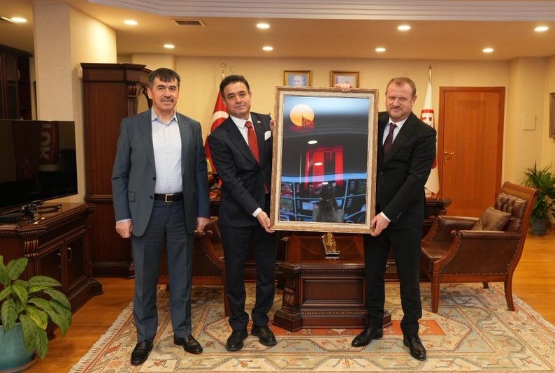 TARİHİ ALAN BAŞKAN YARDIMCISINDAN RTÜK BAŞKANI İLE MEB TEFTİŞ KURULU BAŞKANINA ZİYARET