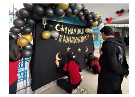 ÇAN SEVİM BODUR MTAL ÖĞRENCİLERİ OKULLARINI RAMAZAN AYINA HAZIRLADI