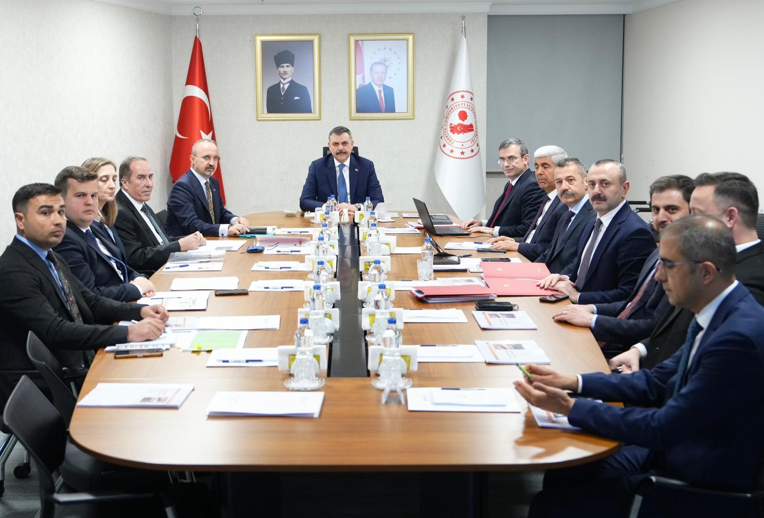 HUKUK HİZMETLERİNDE GÜÇLÜ KOORDİNASYON