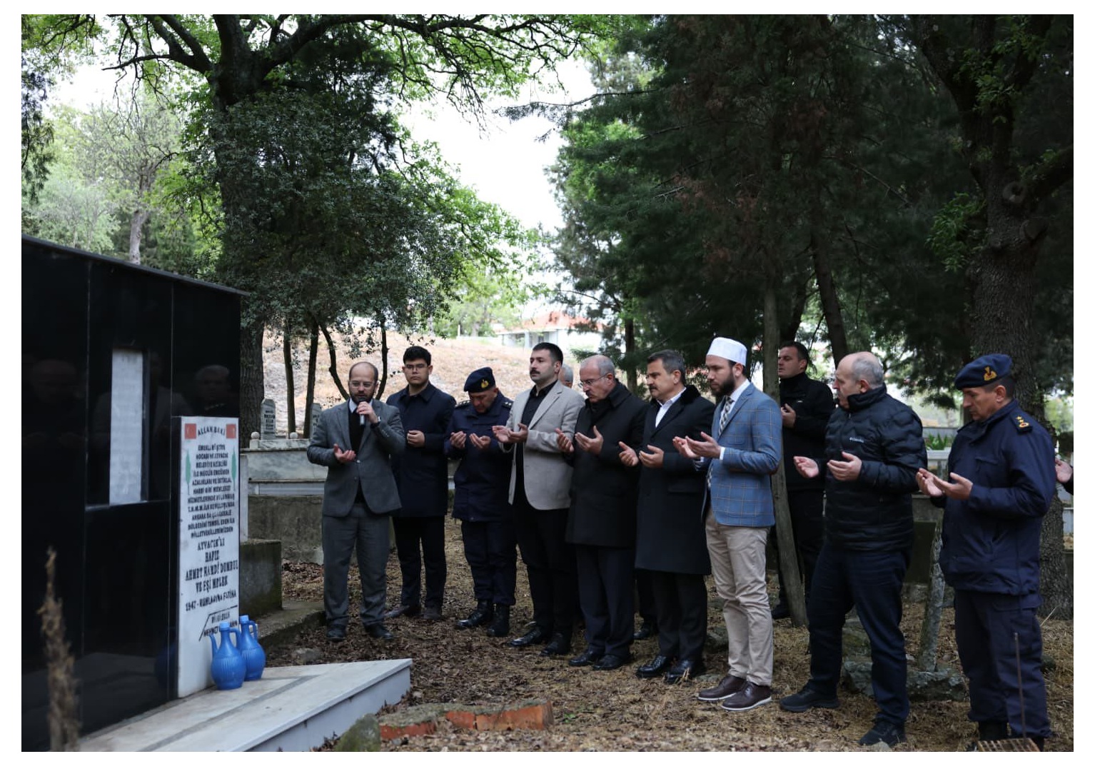 BİRİNCİ DÖNEM MİLLETVEKİLİ HAFIZ HAMDİ BEYİN KABRİNE ZİYARET