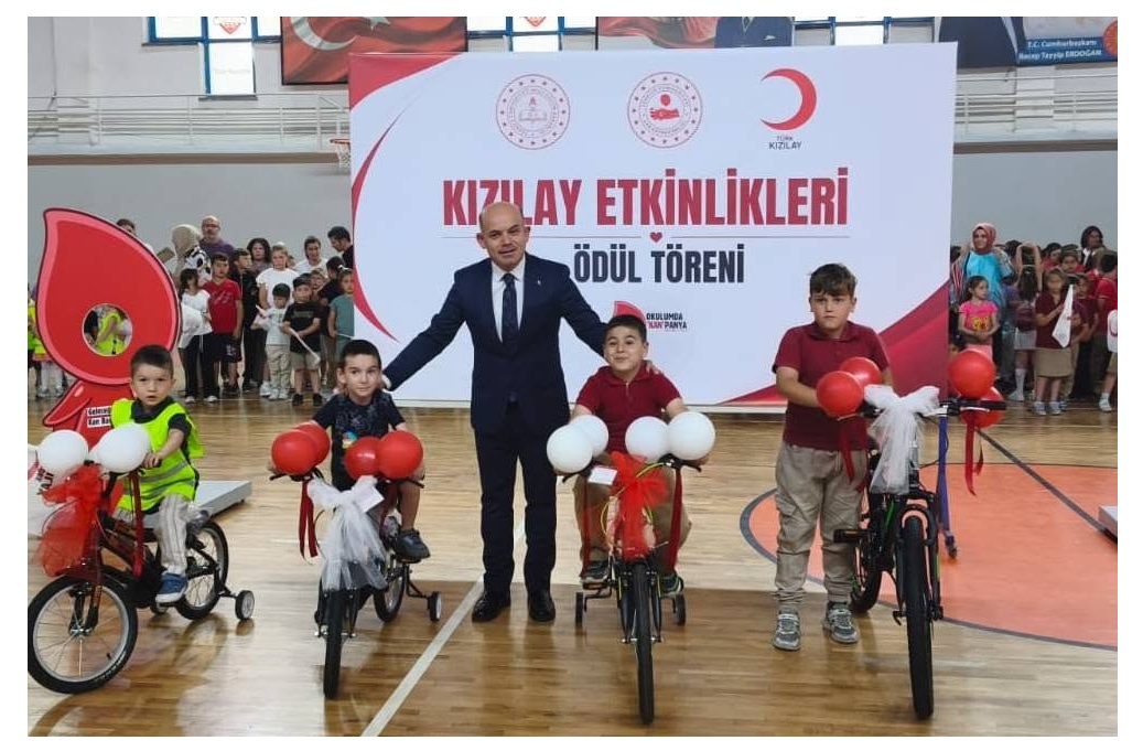 KIZILAY’DAN ÇAN’DA ÖDÜL TÖRENİ VE BUTİK AÇILIŞI
