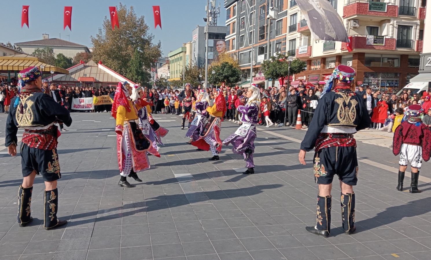 ÇAN KAZDAĞI HALK OYUNLARI TOPLULUĞU YENİCE TARIM FUARI’NDA SAHNE ALACAK