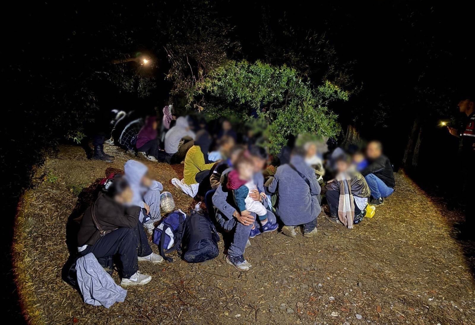 GÖÇMEN KAÇAKÇILIĞIYLA MÜCADELE ARALIKSIZ SÜRDÜRÜLÜYOR